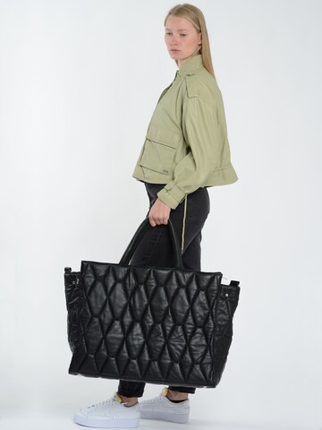 Maze Handtasche in Schwarz