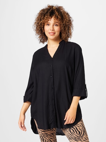 ONLY Carmakoma - Blusa 'Rylee' em preto: frente