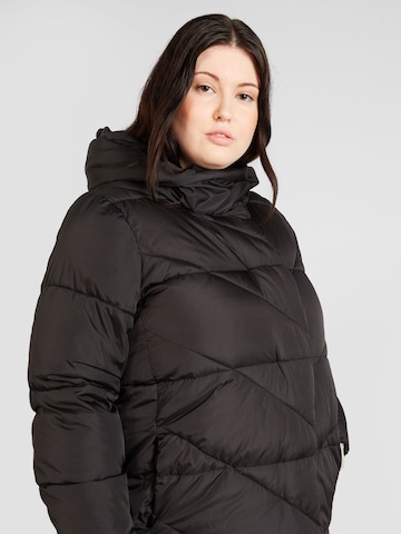 Vero Moda Curve Χειμερινό παλτό 'LIGASOFIE' σε μαύρο