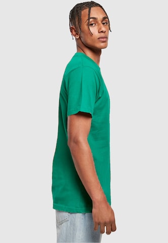 Merchcode Тениска 'Never On Time' в зелено