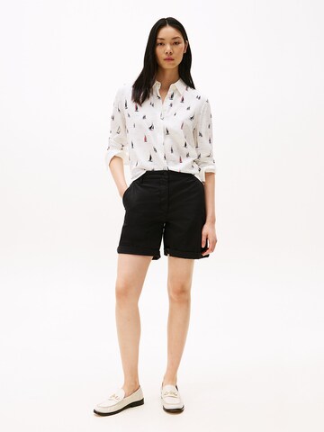 TOMMY HILFIGER Regular Shorts in Schwarz