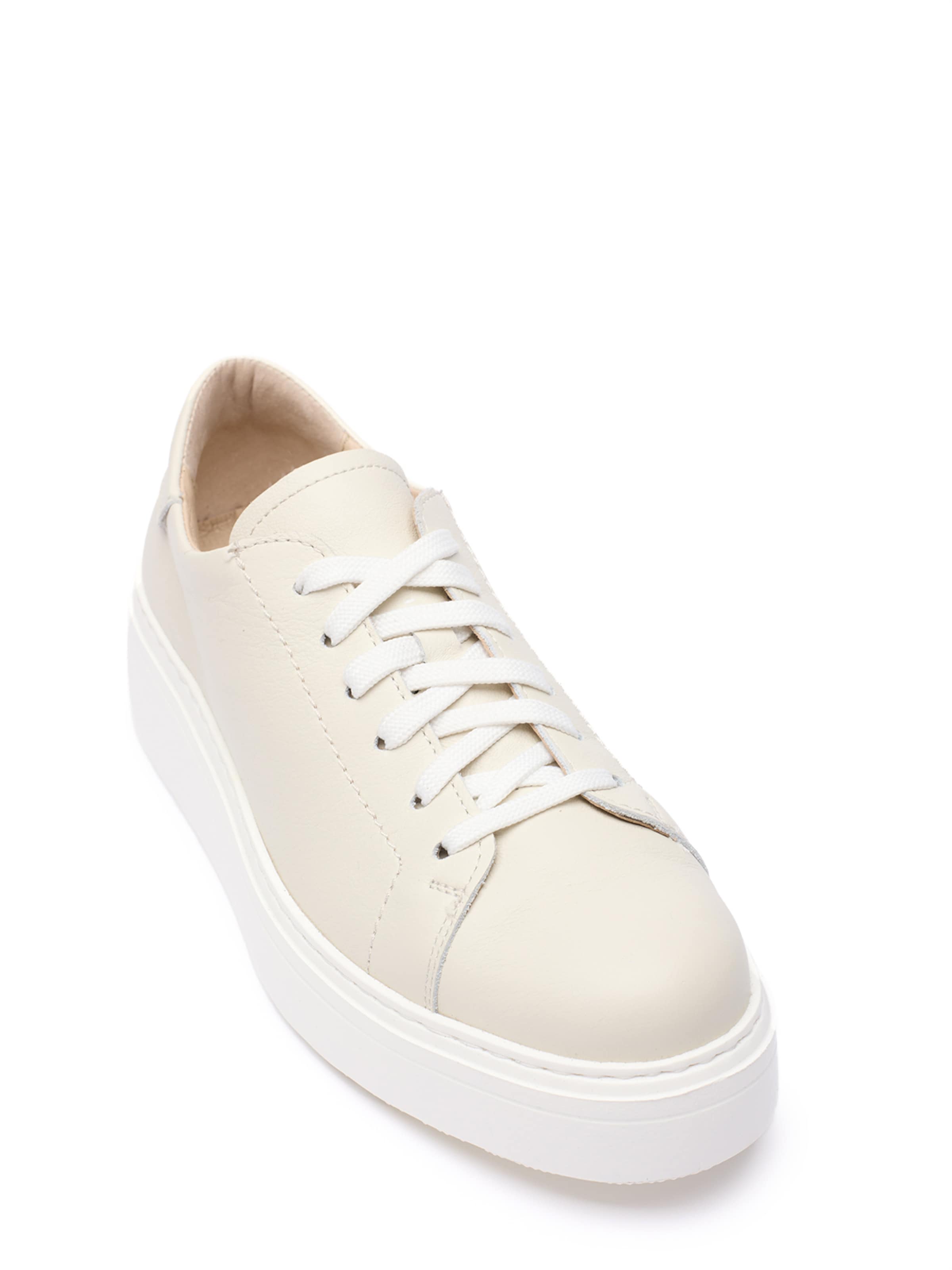 RYLKO Sneaker in Beige: Vorderseite