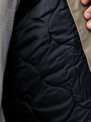 Next Jacke in Grau