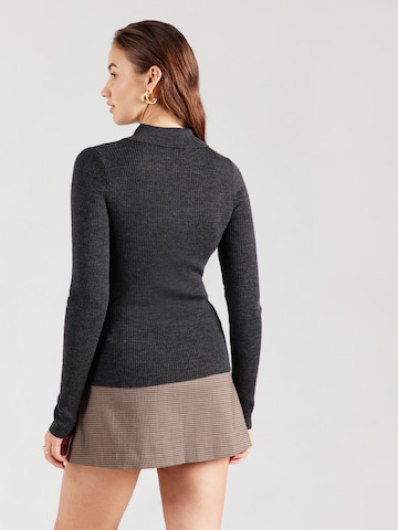 & Other Stories Pullover in Grau