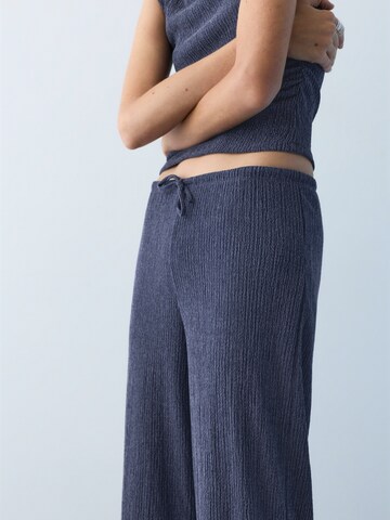 Pull&Bear Široký strih Nohavice - Modrá