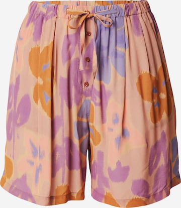 sessunLoosefit Hlače - roza boja: prednji dio