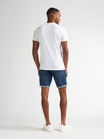 T-Shirt 'Classic' Petrol Industries en blanc