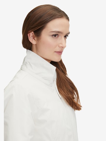 Veste mi-saison Betty Barclay en blanc