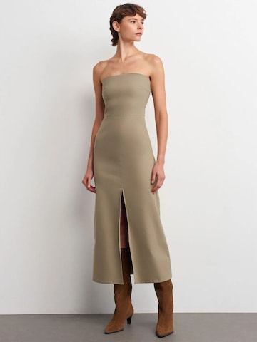 Dilvin - Vestido em verde: frente