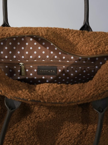 ESSENZA Travel Bag in Brown