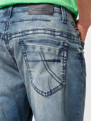 CAMP DAVID Regular Jeans in Blau