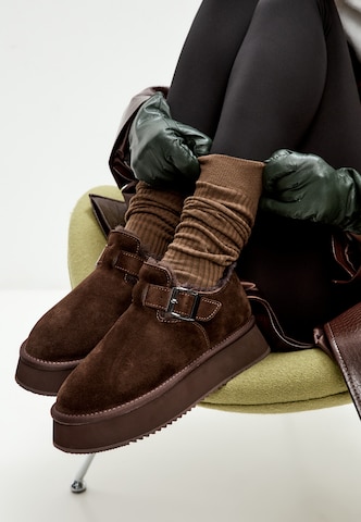 CESARE GASPARI Boots in Brown