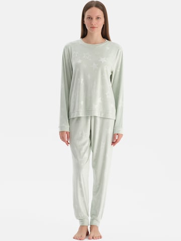 zaļš Dagi Pidžama: no priekšpuses