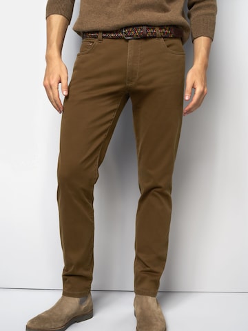 MEYER Regular Chino M5 Five Pocket in Gelb: Vorderseite