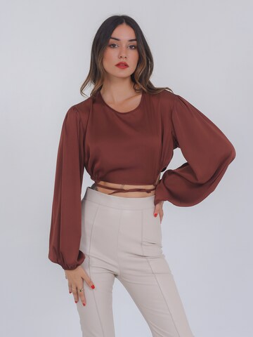 FRESHLIONS Blouse 'Svea' in Brown: front