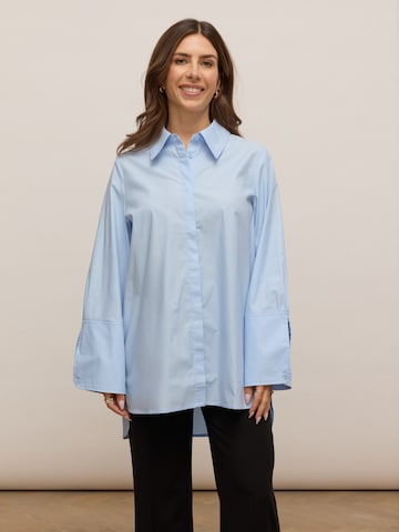 noar studios Blouse 'BELTED SHIRT' in Blue: front
