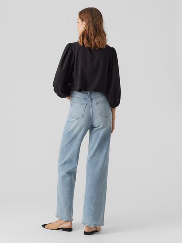 Vero Moda Tall Blus 'OLIVIA' i svart