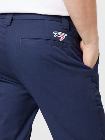 Regular Pantalon chino Tommy Jeans en bleu