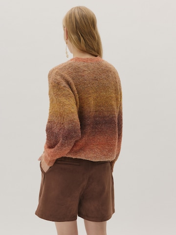 KAVAZI Pullover 'Foxglove' i brun