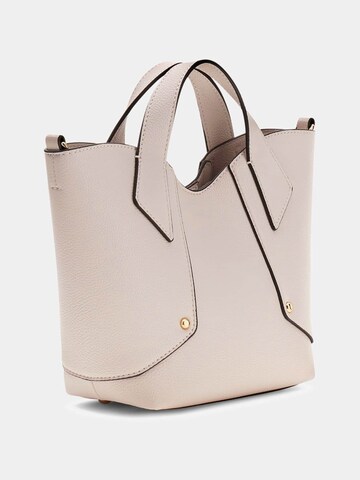 GUESS Handtasche 'Darcy' in Weiß