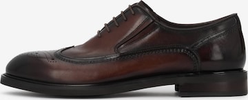 Chaussure à lacets Kazar en marron : devant