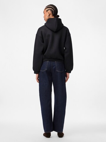 PIECES Sweat jacket 'PCBUCUBA' in Black