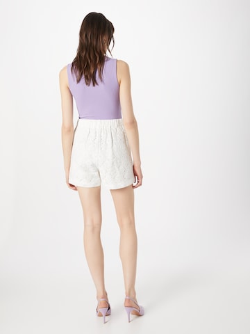 Molly BRACKEN Regular Shorts in Weiß