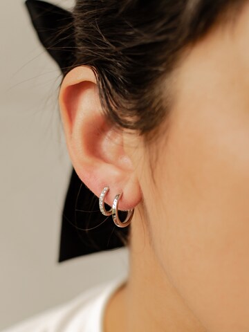 Hey Happiness Earrings 'Duo Hoops' in Silver