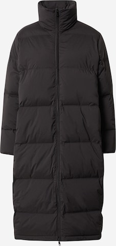 Manteau d’hiver Calvin Klein en noir : devant