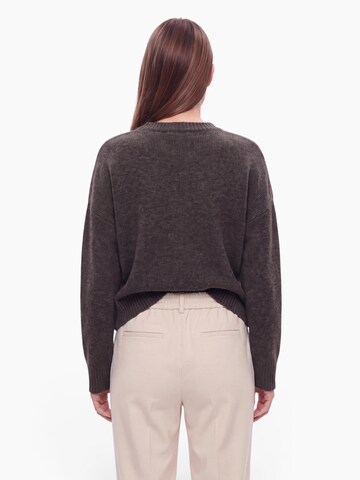 Pull-over 'VMBOOM' Vero Moda Petite en marron