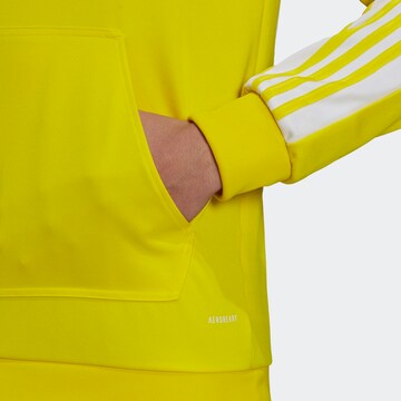 ADIDAS PERFORMANCE Sportsweatshirt 'Squadra' in Gelb