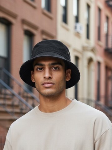 Kumixi Pet 'Fischerhut' in Zwart