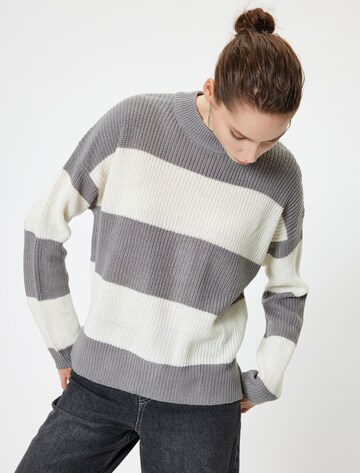 Koton Pullover in Grau