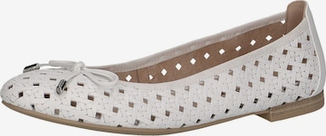 CAPRICE Ballet Flats in White: front