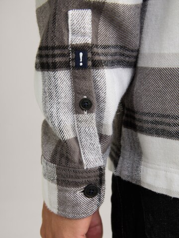 JOOP! Jeans Regular fit Button Up Shirt 'Hagon' in Grey