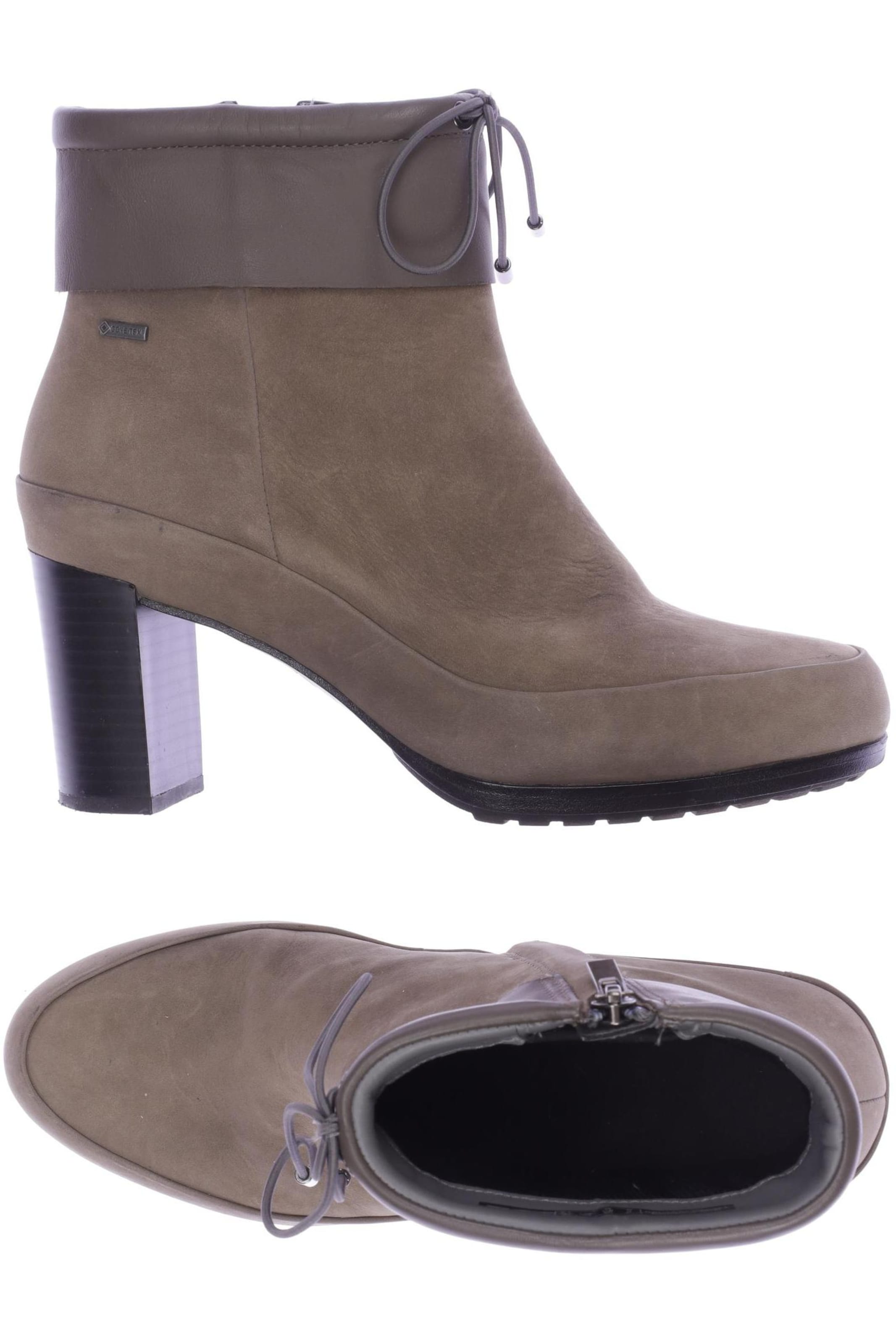 CLARKS Dress Boots in 39,5 in Brown: front