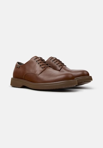 Chaussure à lacets 'Norman' CAMPER en marron