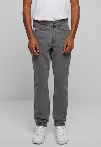 Karl Kani Regular Jeans i grå: forside