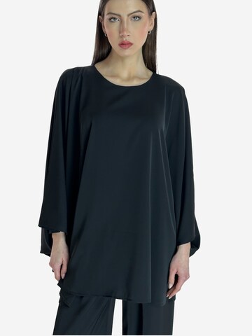 Elara Hausanzug in Schwarz