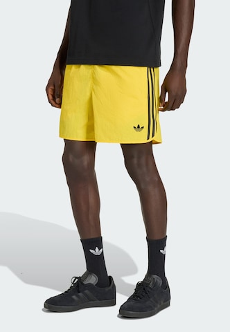 ADIDAS ORIGINALSregular Hlače - žuta boja: prednji dio