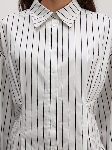 EDITED Blouse 'Jarvis' in Wit