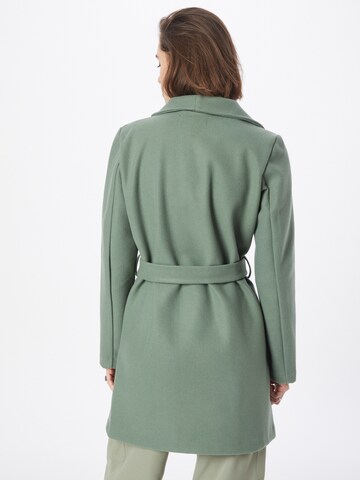 VILA Between-seasons coat 'COOLEY' in Green