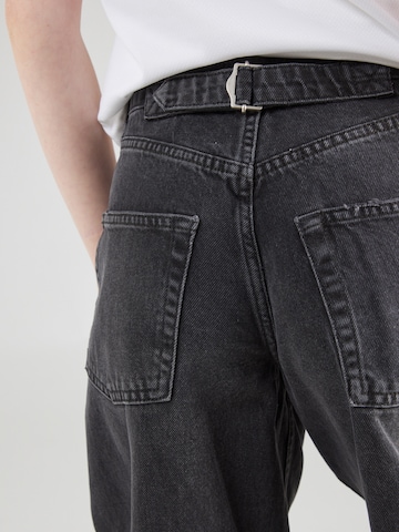 BDG Urban Outfitters Loosefit Jeans 'Logan' in Grijs