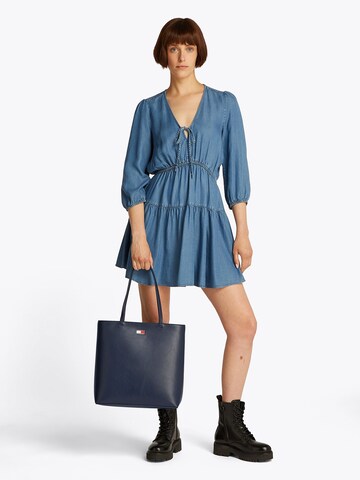 Shopper 'ESS MUST' di Tommy Jeans in blu