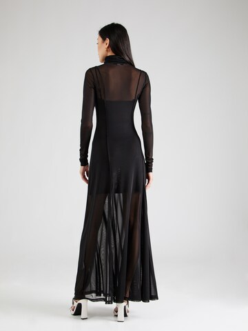 Robe REMAIN en noir