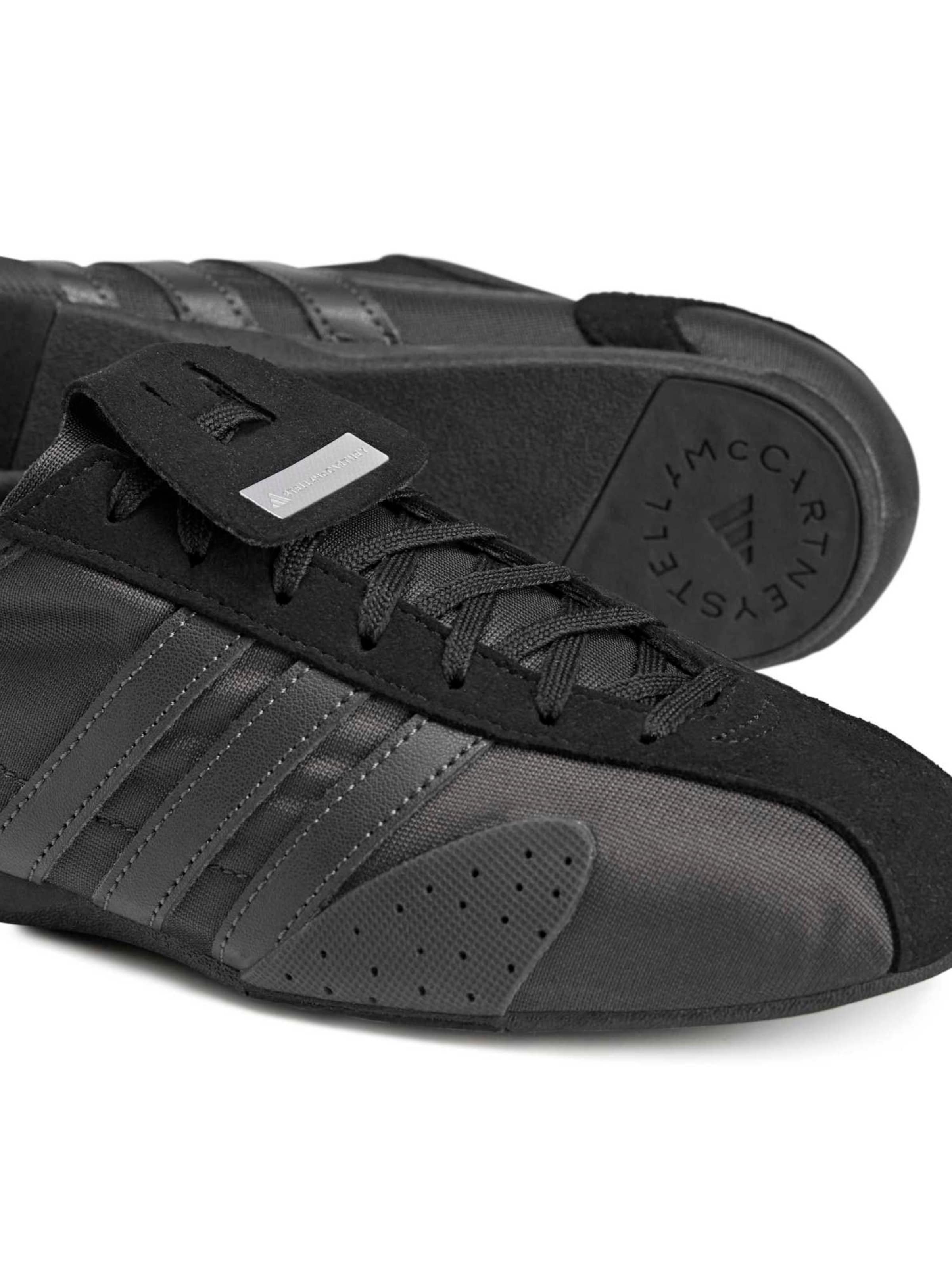 Chaussure de sport 'aSMC SPW 76' ADIDAS BY STELLA MCCARTNEY en noir