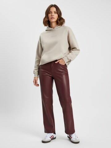 Sweat-shirt 'Lena' studioselect en gris