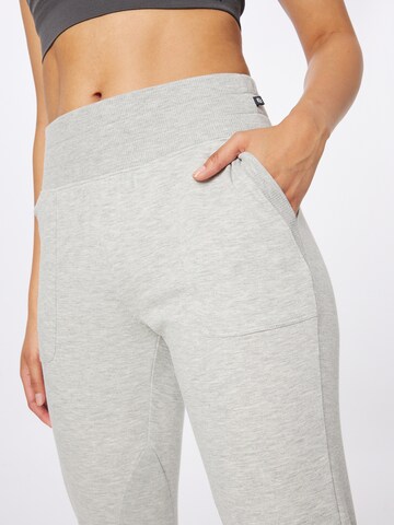 Marika Tapered Workout Pants 'SELENE' in Grey