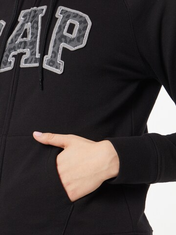 GAP - Sudadera con cremallera en negro