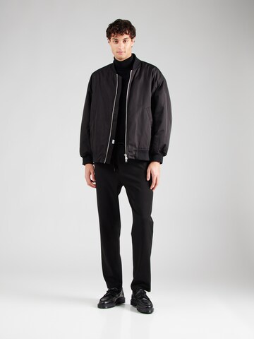 Les Deux - regular Pantalón de pinzas 'Como' en negro